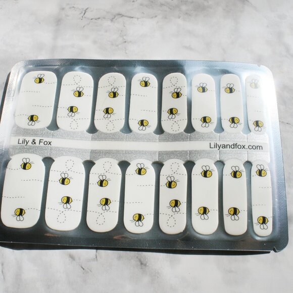 3 For 15 - LILY & FOX - BUMBLE BEE Nail Stickers Wraps Strips Black Yellow - Picture 3 of 10